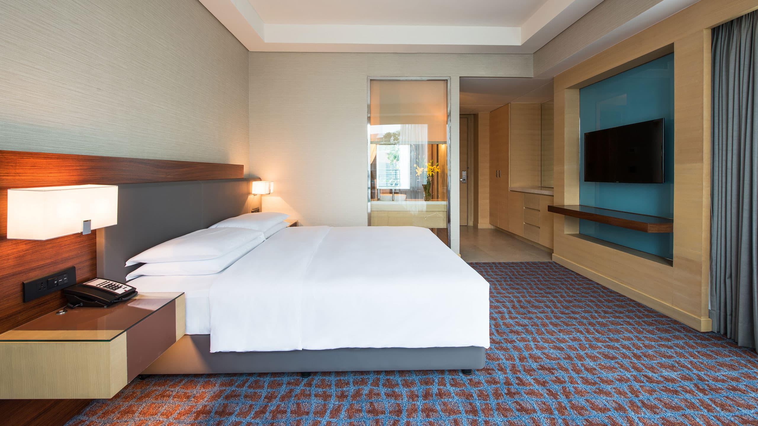 Hotel Hyatt Regency Lucknow Gomti Nagar Extérieur photo A bedroom at the hotel